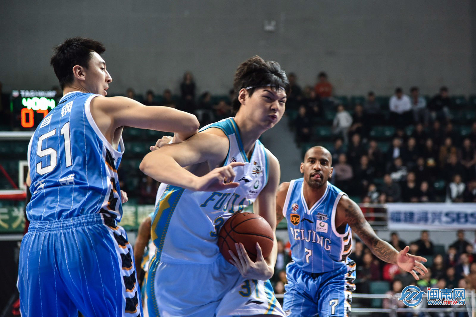 76人横扫中国男篮，汉密尔顿一己之力扛起全队