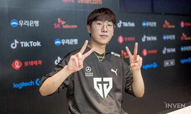 DRX2翻盘T1，Ruler送出助攻的简单介绍