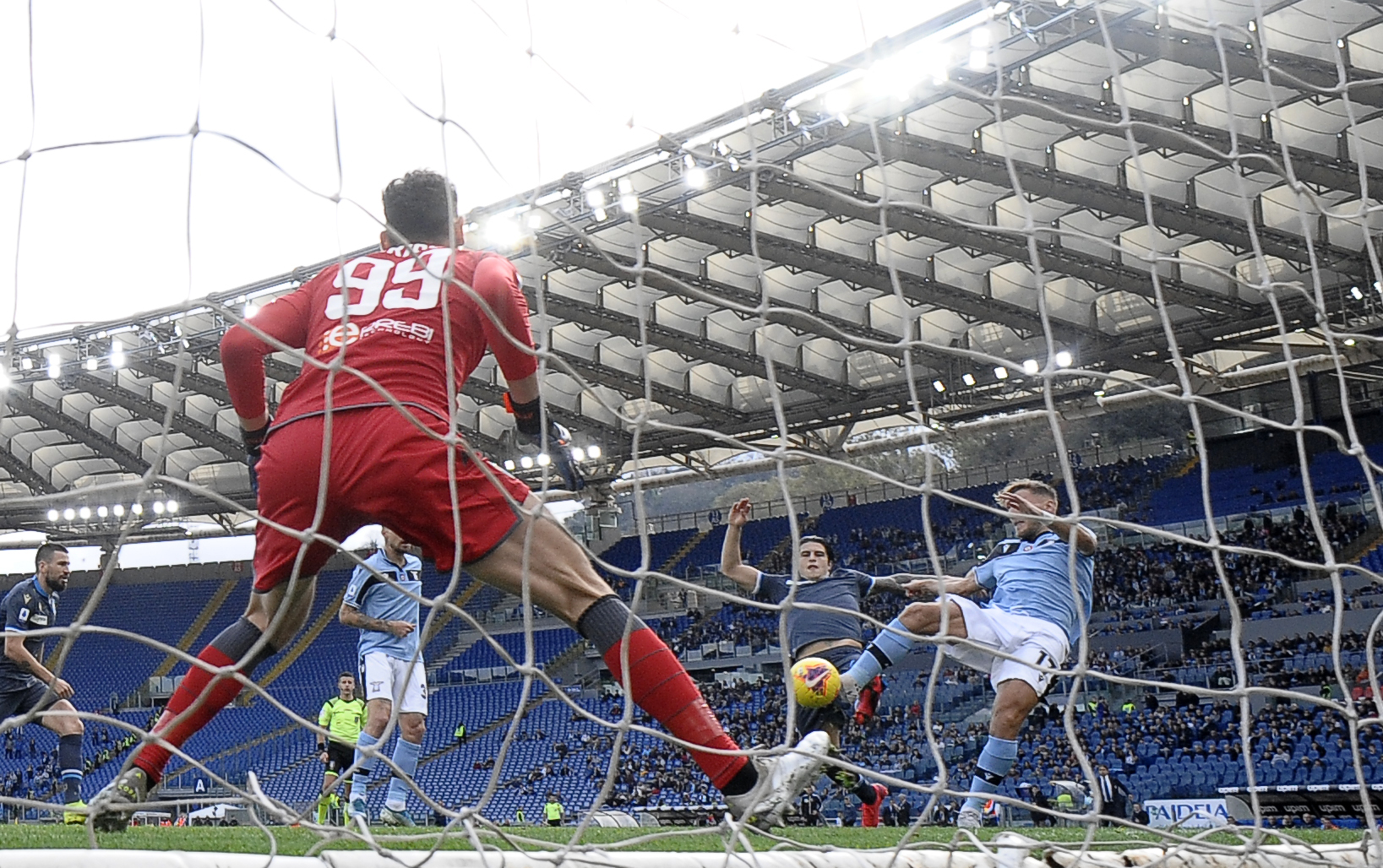 ac米兰下载-热那亚力挫乌迪内斯，逆袭无惧