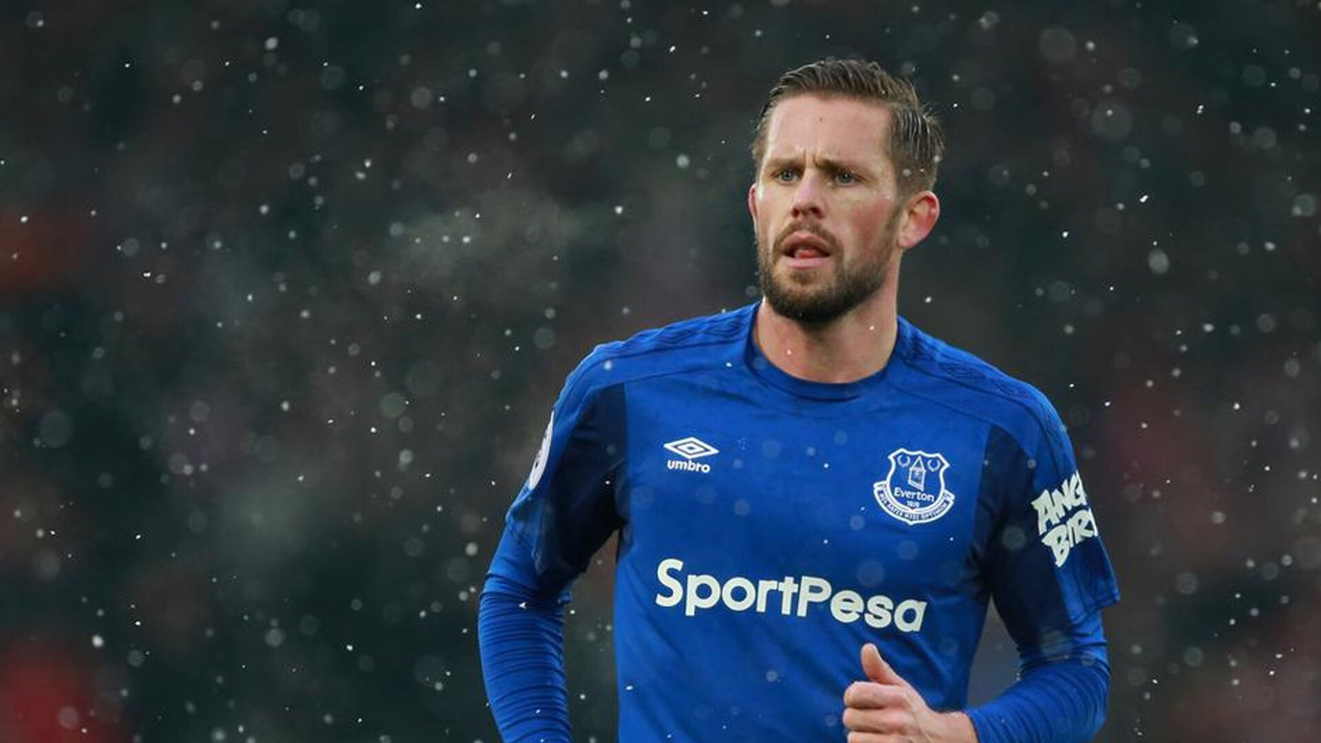 米兰-范弗利特末节掌控全局，雄鹿最后三分钟逆转辽宁队展现冠军底蕴